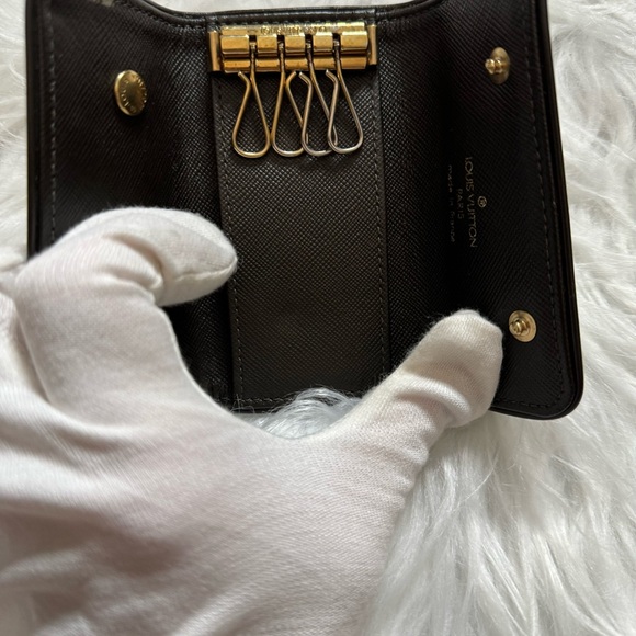 Louis Vuitton Green Monogram Canvas Keyholder Vintage EUC - Picture 16 of 16